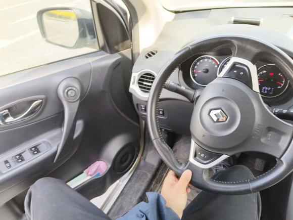 [南通·苏E] 二手雷诺科雷傲2014款 改款 2.0L 两驱时尚版