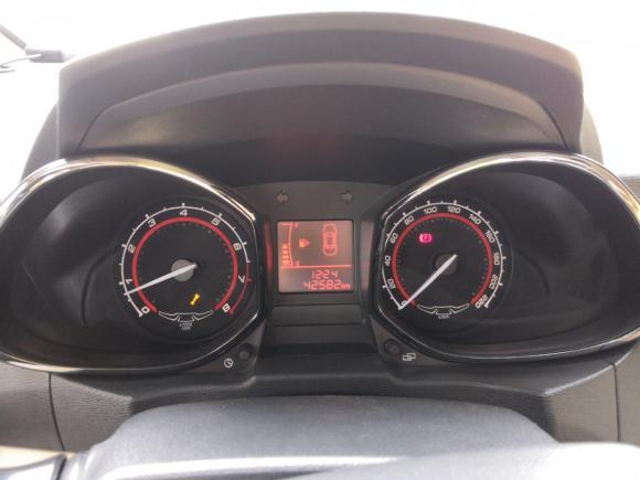 [成都·川A] 二手奇瑞艾瑞泽32015款 1.5L 手动够型版