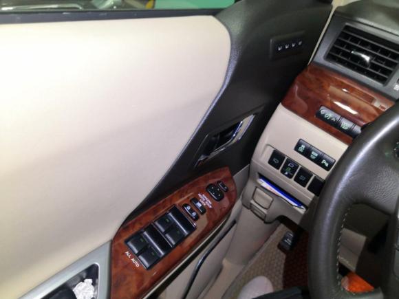 [上海·沪L] 二手丰田埃尔法2011款 2.4L 豪华版