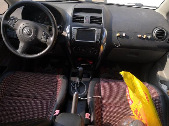 [青岛·鲁U] 二手铃木天语 SX42009款 两厢 1.6L 自动运动型
