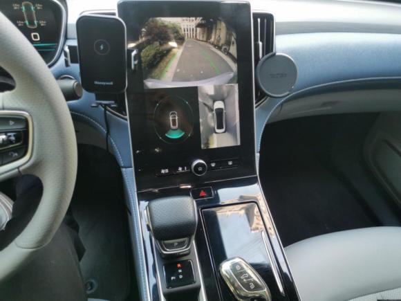 [上海·沪A] 二手飞凡汽车飞凡ER62020款 620km 智享版