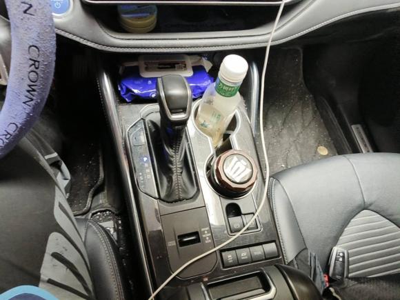 [合肥·皖K] 二手丰田皇冠陆放2021款 2.5L HEV四驱豪华版