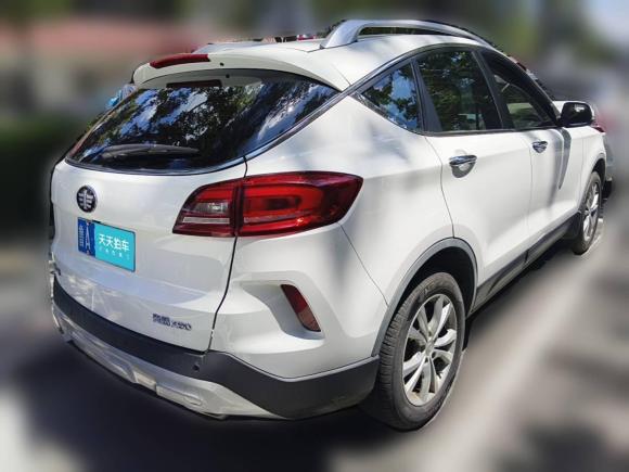 [济南·鲁A] 二手奔腾奔腾X802017款 2.0L 自动精英型