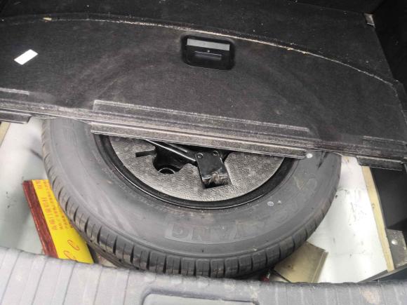 [成都·川M] 二手众泰众泰T3002017款 1.5T CVT尊贵型