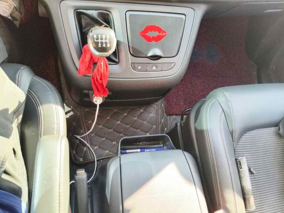 [南昌·赣A] 二手上汽大通MAXUS大通G102016款 1.9T 手动精英版 柴油 国V