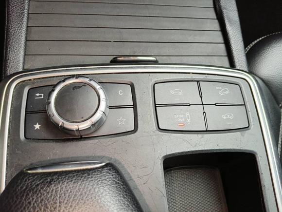 [广州·湘D] 二手奔驰奔驰M级2012款 ML 350 动感型