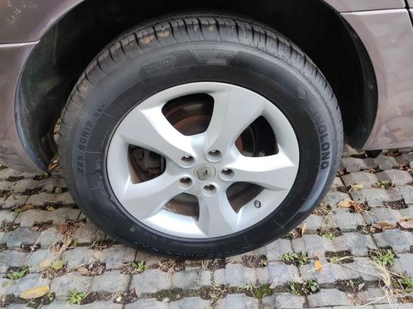 [南昌·赣A] 二手雷诺科雷傲2009款 2.5L 四驱舒适型