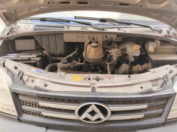 [温州·闽J] 二手上汽大通MAXUS新途V802016款 2.5T 手动傲运通国IV短轴中顶6座