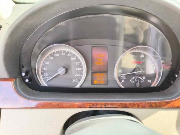 [广州·鲁M] 二手奔驰唯雅诺2013款 3.0L 礼遇版