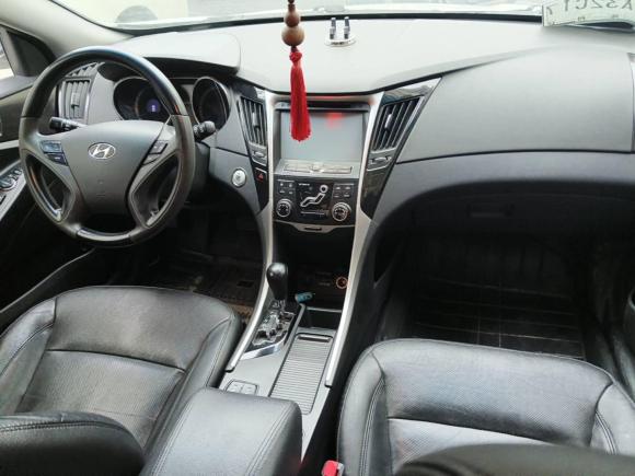 [济南·鲁A] 二手现代索纳塔2011款 2.0L 自动豪华版