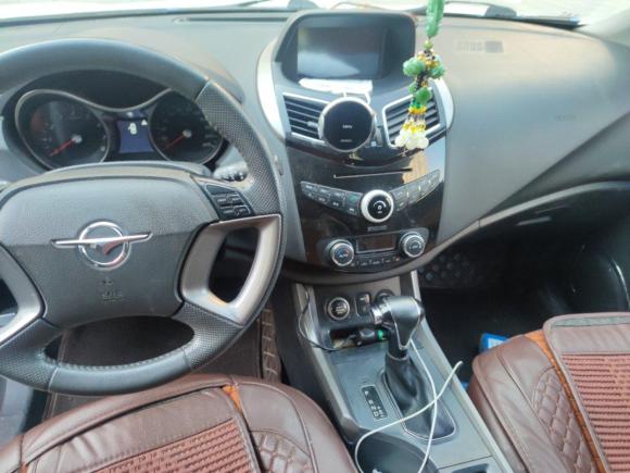 [南昌·赣A] 二手海马海马S52015款 1.5T CVT旗舰型