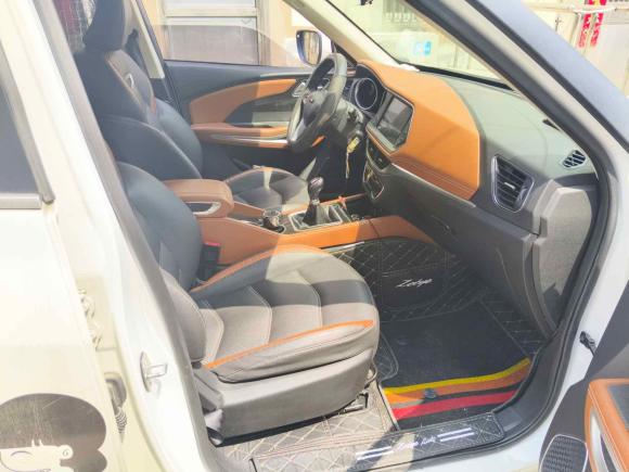 [常州·苏D] 二手众泰众泰T3002017款 1.5L 手动豪华型