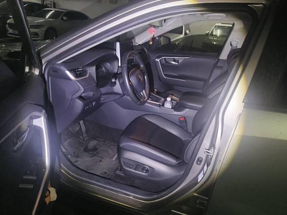 [上海·沪C] 二手丰田RAV4荣放2020款 双擎 2.5L E-CVT四驱精英PLUS版