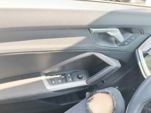 [无锡·苏B] 二手奥迪奥迪Q32022款 35 TFSI 时尚动感型