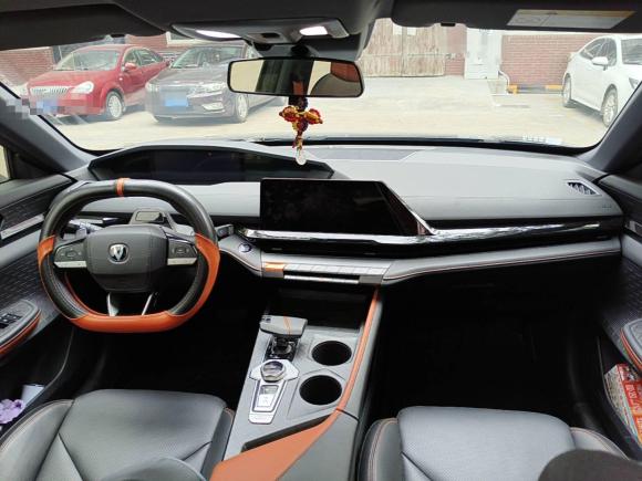 [武汉·鄂W] 二手长安长安UNI-V2022款 1.5T 尊贵型