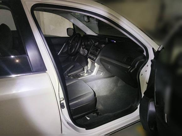 [上海·鲁C] 二手斯巴鲁森林人2013款 2.0i 自动豪华版