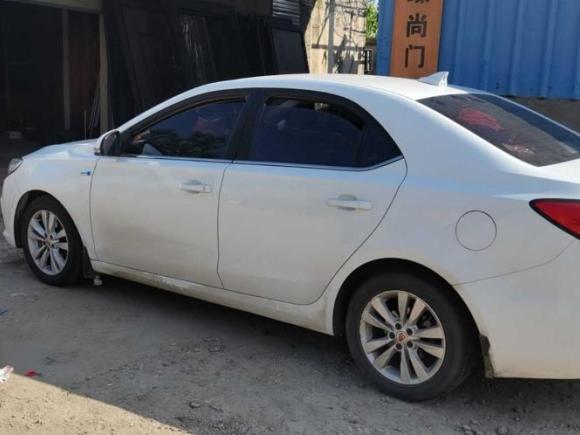 [武汉·赣E] 二手荣威荣威3602018款 PLUS 1.5L 自动豪华版