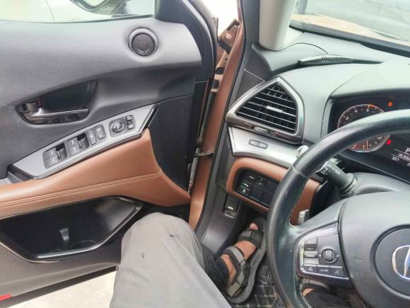 [上海·沪G] 二手讴歌讴歌CDX2016款 1.5T 四驱尊享版