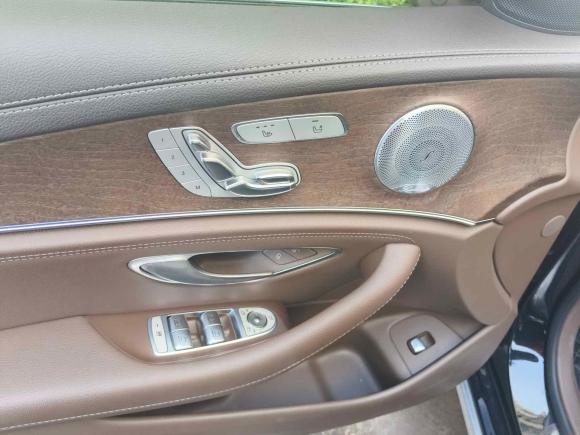 [深圳·粤B] 二手奔驰奔驰E级2018款 改款 E 300 L 豪华型