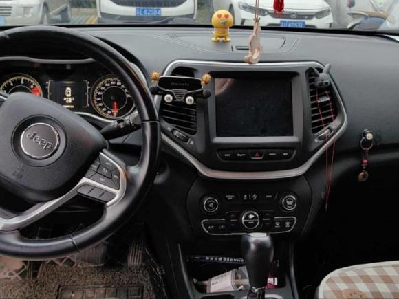 [苏州·苏E] 二手Jeep自由光2016款 2.4L 领先版