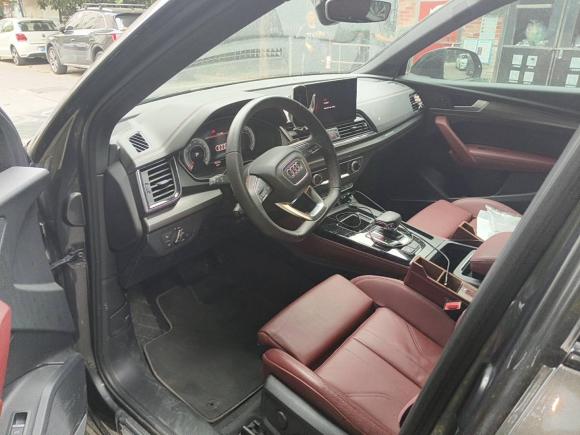 [上海·沪D] 二手奥迪奥迪Q5L2022款 45T 豪华动感型