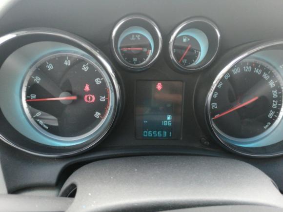 [上海·沪C] 二手别克英朗2014款 XT 1.6L 手动进取版