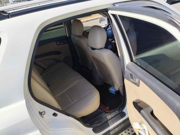 [青岛·鲁B] 二手起亚狮跑2013款 2.0L 手动两驱版GL