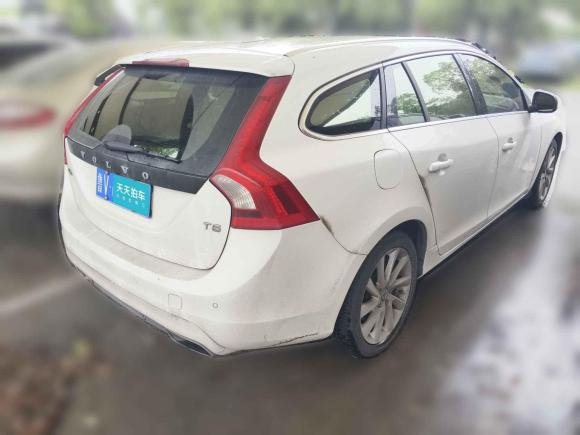 [上海·鲁V] 二手沃尔沃沃尔沃V602015款 T5 智逸版