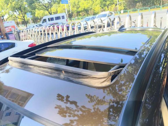 [上海·苏F] 二手宝马宝马X12012款 sDrive18i豪华型