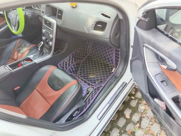 [嘉兴·黑A] 二手沃尔沃沃尔沃S602014款 S60L T5 智驭版