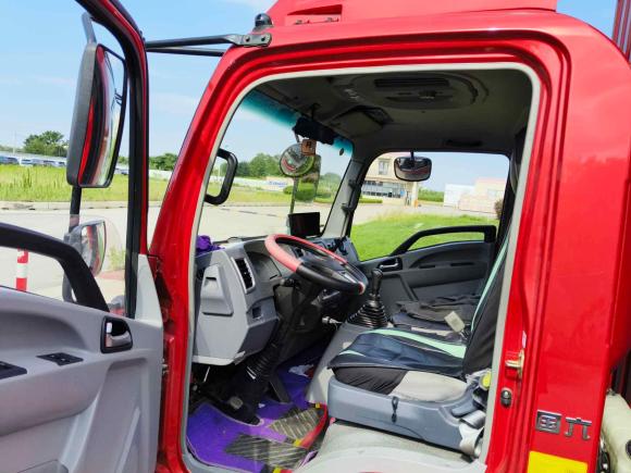 [南通·苏F] 二手中国重汽VGVVGV U702020款 1.5T 手动舒适版 5座