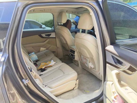 [深圳·粤B] 二手奥迪奥迪Q72016款 40 TFSI S line运动型