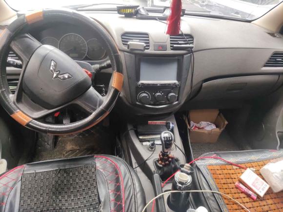 [成都·川A] 二手五菱汽车五菱宏光2015款 1.2L S 基本型国V