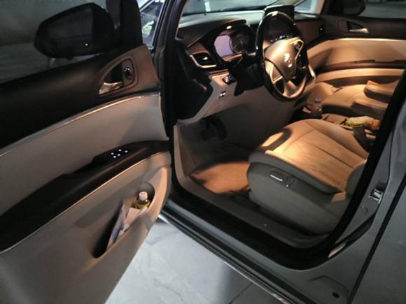 [上海·沪F] 二手别克别克GL82023款 陆上公务舱 舒适型