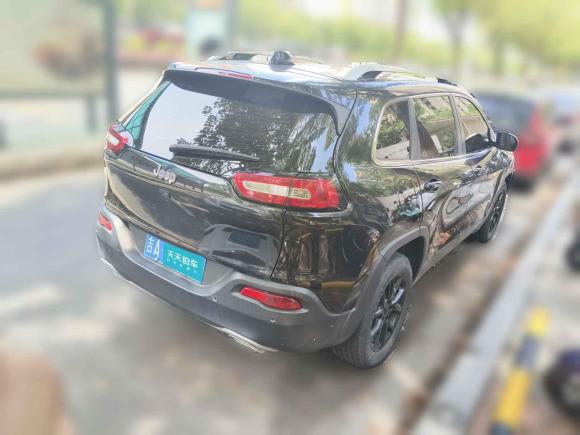 [苏州·吉A] 二手Jeep自由光2019款 2.0L 两驱典尚版 国V