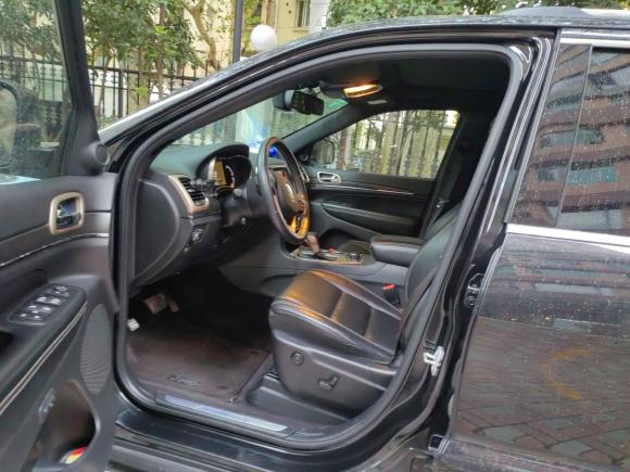 [上海·皖A] 二手Jeep大切诺基2016款 3.0L 舒享导航版