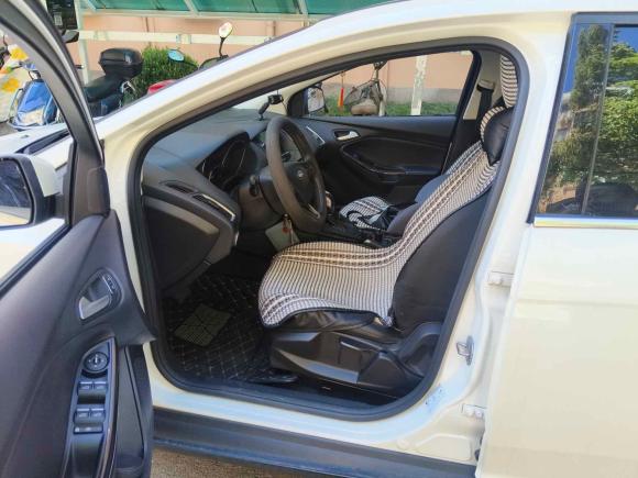 [上海·沪C] 二手福特福克斯2015款 三厢 EcoBoost 180 自动精英型