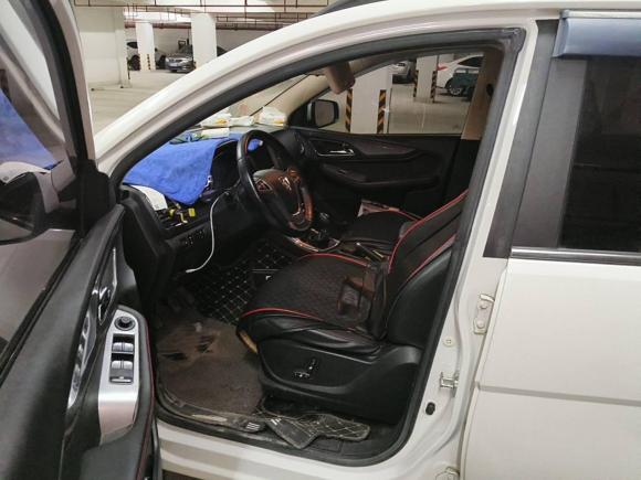 [苏州·苏E] 二手宝骏宝骏5602016款 1.8L 手动豪华型