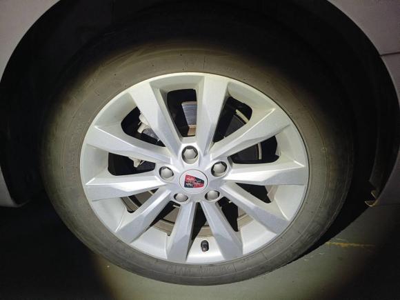 [杭州·陕A] 二手荣威荣威i62017款 20T 手动豪华版