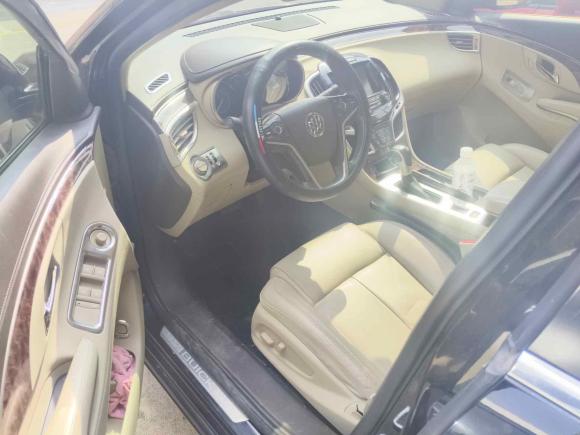 [济南·鲁A] 二手别克君越2013款 2.4L SIDI领先舒适型