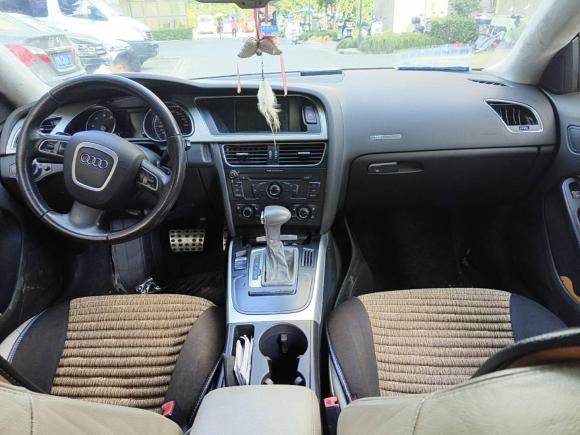 [上海·皖A] 二手奥迪奥迪A52010款 2.0TFSI Sportback 舒适型