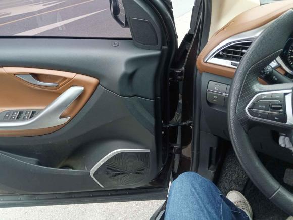 [南京·苏A] 二手东南东南DX72018款 1.5T 自动荣耀版