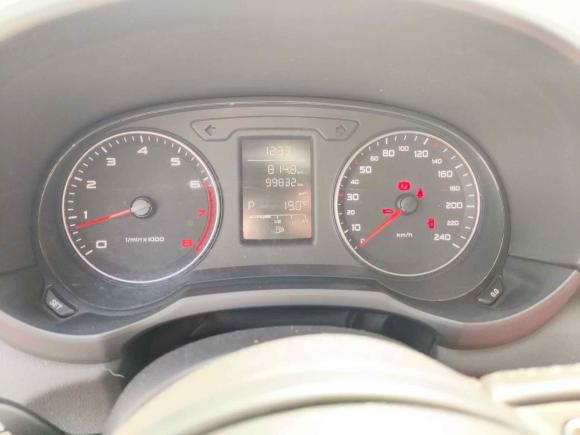 [上海·浙D] 二手奥迪奥迪A12013款 30 TFSI Sportback Urban