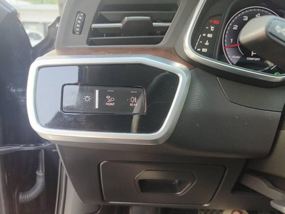 [深圳·鲁C] 二手奥迪奥迪A62022款 allroad quattro 探索家 55 TFSI 尊享越野型