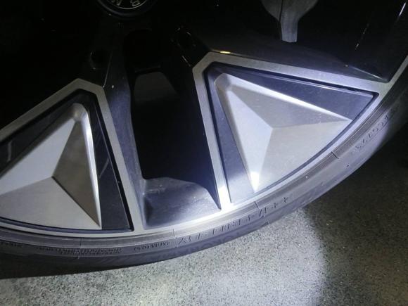 [上海·沪A] 二手宝马宝马i32023款 eDrive 40 L 曜夜运动套装