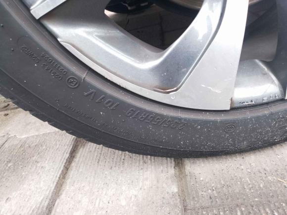 [无锡·苏B] 二手中华中华V72018款 280T DCT尊贵型 5座