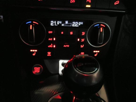 [上海·沪F] 二手奥迪奥迪Q32018款 30周年年型 35 TFSI 运动型