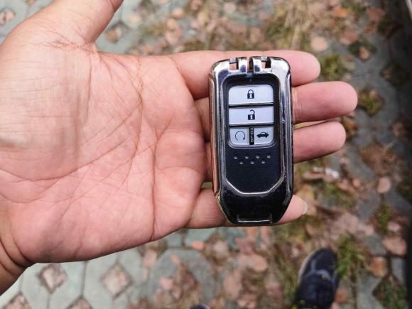 [上海·沪F] 二手本田雅阁2022款 锐·混动 2.0L 幻夜·锐智版