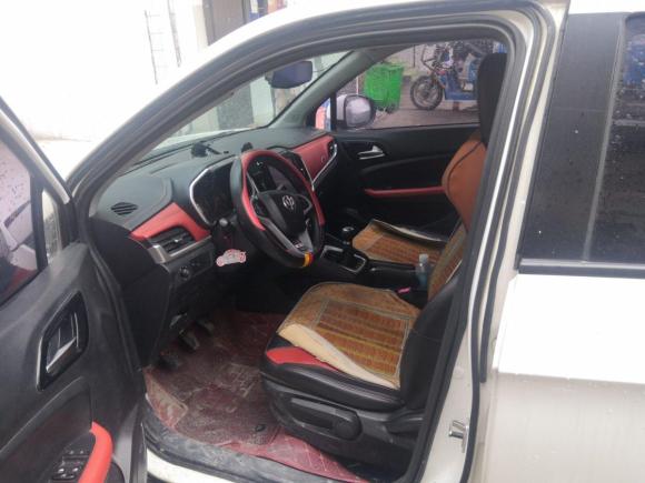 [温州·浙C] 二手中华中华V32017款 1.5L 手动智能型