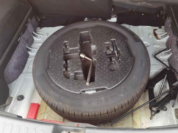 [杭州·浙A] 二手宝骏宝骏5602016款 1.5T 手动豪华型